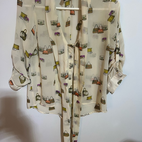 Top Small - Picture 12 of 15